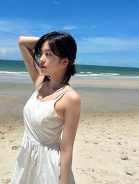 청순열매 먹은 ‘안댕댕’ 안유진, 뭘 입어도 여신