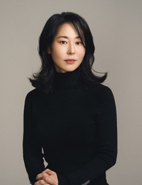 2020년이 발굴한 배우 강말금, 에이스팩토리와 동행 ‘이시영·문정희와 한솥밥’