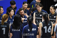 김연경 없는 여자 배구도, 한선수 ‘긴급 수혈’ 남자 배구도…전력 약화 뚜렷, 메달권 전망은 밝지 않다[AG D-9]