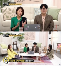 “화사 교복 댄스 논란? 이효리 잇는 시대의 아이콘”…황영진 화사 논란 언급