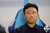 “생일인데 잘해주겠죠”…‘주장 완장’ 찬 홍철 바라본 최원권 감독의 너스레 [현장인터뷰]