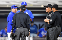 [포토]‘견제 많다고 구심이 투수에....’ 어필하는 박진만 감독