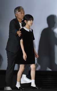 [포토] 김종수 ‘손녀 같은 박소이에 다정다감’