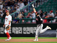 [포토]‘켈리, 나머지는 투수몫이야!’ 선제 투런포 오스틴