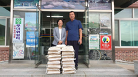 [포토]탁도준(번창 대표), 쌀17포대(10kg) 기탁