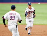 [포토]투수에 토스올리는 김주원