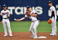 [포토]‘국대2루수 수비를 보여주마!’ 김혜성