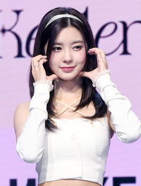 좌인성 낙인까지…조인성, 환율 발언후 댓글창 아수라장