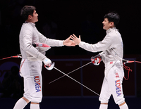 5년 만에 펼쳐진 ‘집안 맞대결’, 이번엔 ‘아우’ 오상욱이 금메달 찔렀다…‘형’ 구본길 개인전 4연패 저지[SS항저우in]