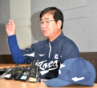 [포토]‘야구는 꼭 금메달 따야죠!’ 류중일 감독