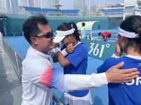 테니스 여자 복식 백다연-정보영 조, 4강 진출로 13년 만 동메달 확보[SS항저우in]