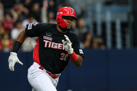 ‘한가위 대승’ KIA 김종국 감독 “오늘 경기 수훈은 소크라테스” [SS고척in]