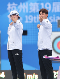 ‘응? 그거 아닌데’ 임시현-이우석의 ‘유쾌한 오해’...“전지희-신유빈 세리머니 화답” [SS항저우in]