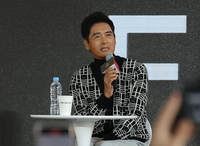 “나 때문에 홍콩 가요계가 죽었다” 주윤발, “故 장국영이 노래 부르지 말라고”[2023 BIFF]