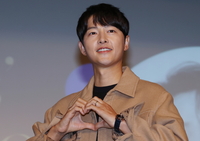 송중기 “쇼트트랙 선수 활동으로 ‘악과 깡’ 생겨…‘트리플’ 첫 오디션은 탈락”[2023BIFF]