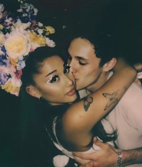 ‘부창부수’라더니…아리아나 그란데 前 남편, 이혼 3일만에 식당서 애정행각[할리웃톡]