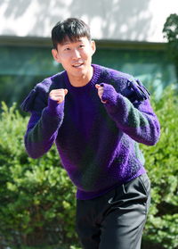 [포토]후배들의 아시안게임 금메달을 축하하는 손흥민