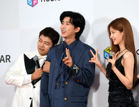 [포토] 전현무, 임영웅 팔짱 꼬옥