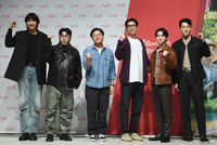 [포토] 이광수-김기방-나영석PD-하무성PD-도경수-김우빈 "화이팅!"