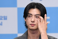 [포토]조각 미모 뽐내는 차은우