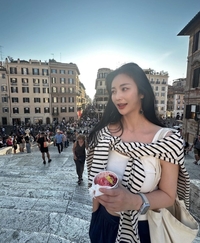 ‘신행’ 다녀온 안혜경, 귀국 6시간만 짐 팽개치고 달려간 곳은? 역시 축구장