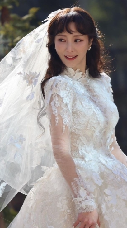 안혜경.