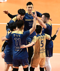 ‘뉴페이스’ 마테이 29득점 성공적 데뷔…우리카드, 삼성화재 3-1 잡고 개막전 승리[현장리뷰]