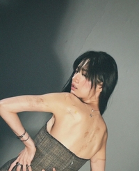 나나, 옅어진 타투자국 공개 “어머니가 깨끗한 몸 보고 싶다 하셔서”