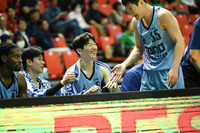 소노 이정현의 아름다운 나눔, 후배들에 농구화 기증[SS현장]