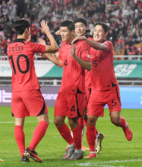 [포토]김민재, 선제골이야!