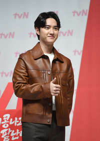 [단독]도경수, 오랜 매니저와 신생 ‘컴퍼니수수’ 차린다…11월 SM과 계약종료