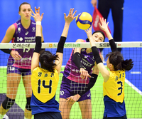 [포토]‘이중블로킹 뚫은’ 김연경