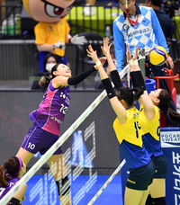 [포토]이중불로킹 뚫은‘ 김연경