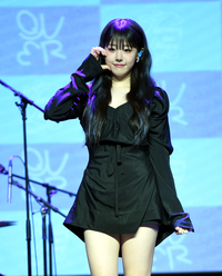 ‘한국판 브래드 피트’ 김홍표, 51세에 아빠됐다! “아내와 나이 합쳐 백 살”