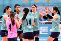 ‘실바 30득점’ GS칼텍스, 정관장 꺾고 시즌 첫 승…남자부는 OK금융그룹이 한국전력 제압