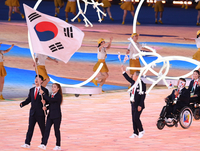 [포토] 대한민국 장애인AG 선수단 입장... 기수는 주정훈-김희진