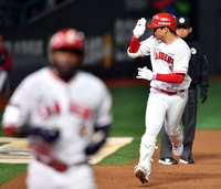 [포토]'3루 김민재코치를 향해!' 한유섬