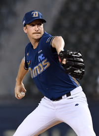 갑자기 ‘사이버 투수’ 됐다...‘오락가락’ 페디-맥카티, 차라리 엔트리 넣지나 말지 [준PO 포커스]