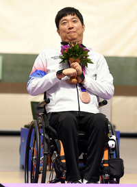 [포토] 사격 이철재 ‘동메달 목에 걸고 흐믓 미소’