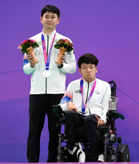 [포토] 정호원-김승겸 ‘은메달 목에 걸고’