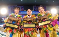 최희화, 들배지기·차돌리기로 무궁화 장사 영예...이재하, 최다혜는 국화·매화급 정상 [안산김홍도 여자씨름]