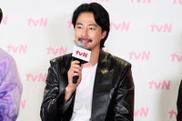 ‘어쩌다 사장3’ 조인성 “한효주·김아중, 아르바이트생 섭외 비결…무릎 꿇기 주저하지 않았다”