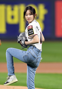 [포토]전종서, 힘차게 다리 올려서!