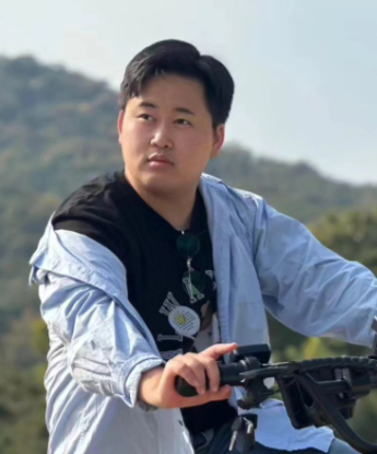 정지웅