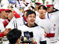 “기다려 봐”라던 용진이 형 김원형 감독 경질로 현실화 SSG 창단 첫 우승 감독 자르고 “분위기 쇄신”?[SS 포커스]