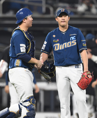 [포토]NC 이용찬-김형준, 겨우 막았다...