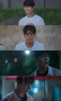 려운, 누구와 붙어도 케미 폭발…아빠의 곁 지키는 든든한 아들