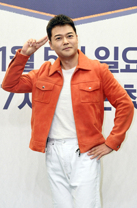 [포토]'성적을 부탁해' 전현무, 학생의 입장에서!