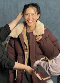 마이큐♥ 김나영, 주근깨도 스타일리시... 촬영장 밝히는 환한 미소