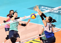 [포토]GS칼텍스 정대영의 속공